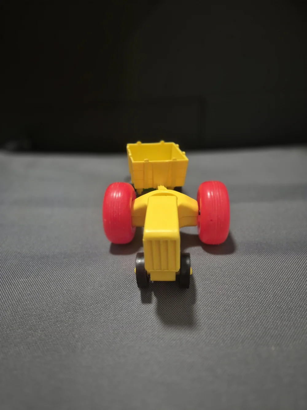 VTG Fisher Price Little People Yellow Farm Tractor Wagon